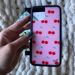 wildflower cherry case iphone 11 pro